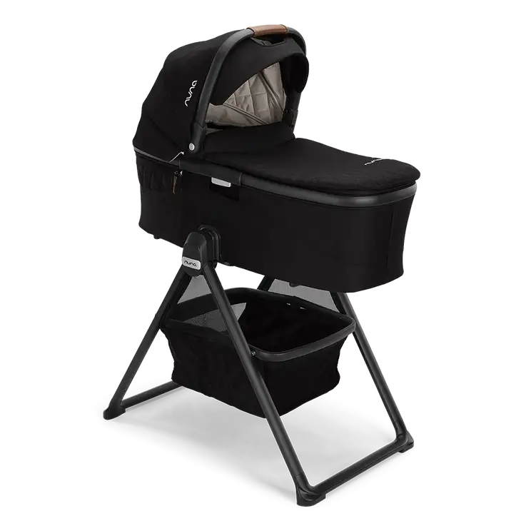 DEMI Grow Bassinet & Stand