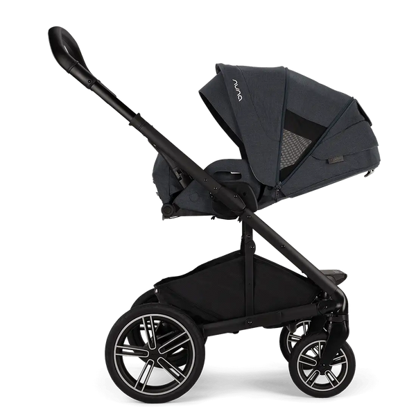 MIXX™ next Stroller W/ Magnetic Buckle